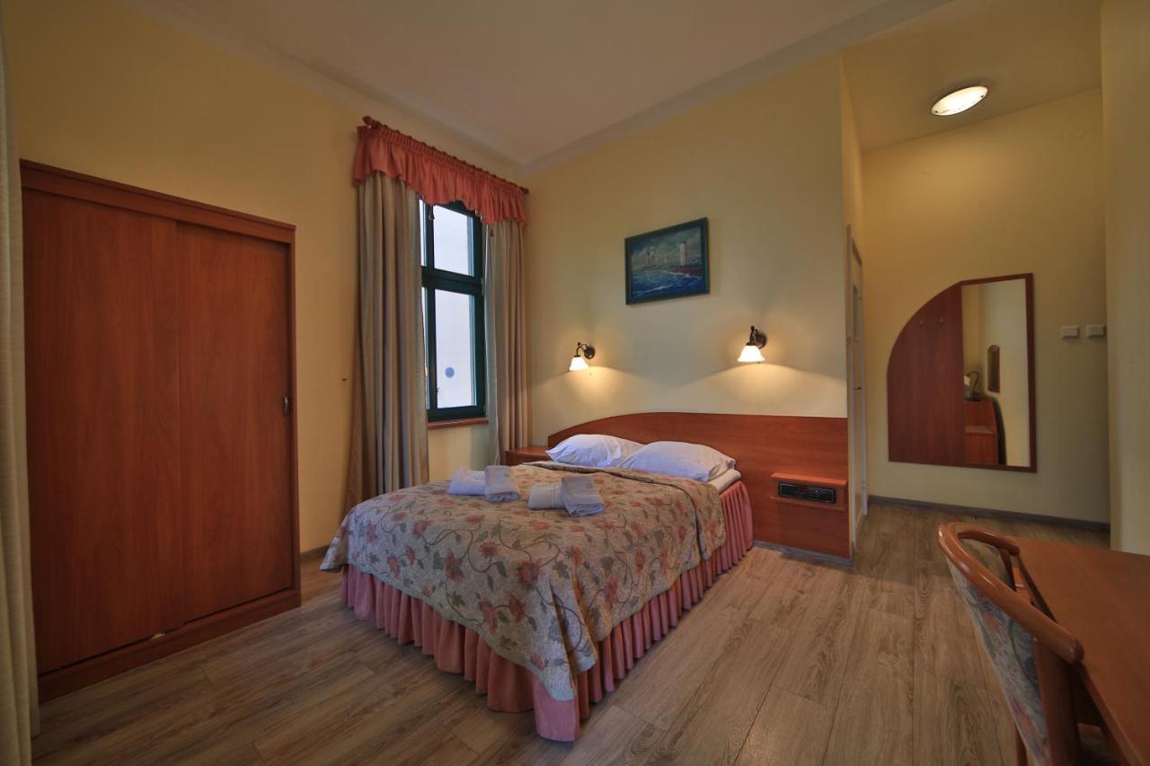 Bed and breakfast Alexandra 3*