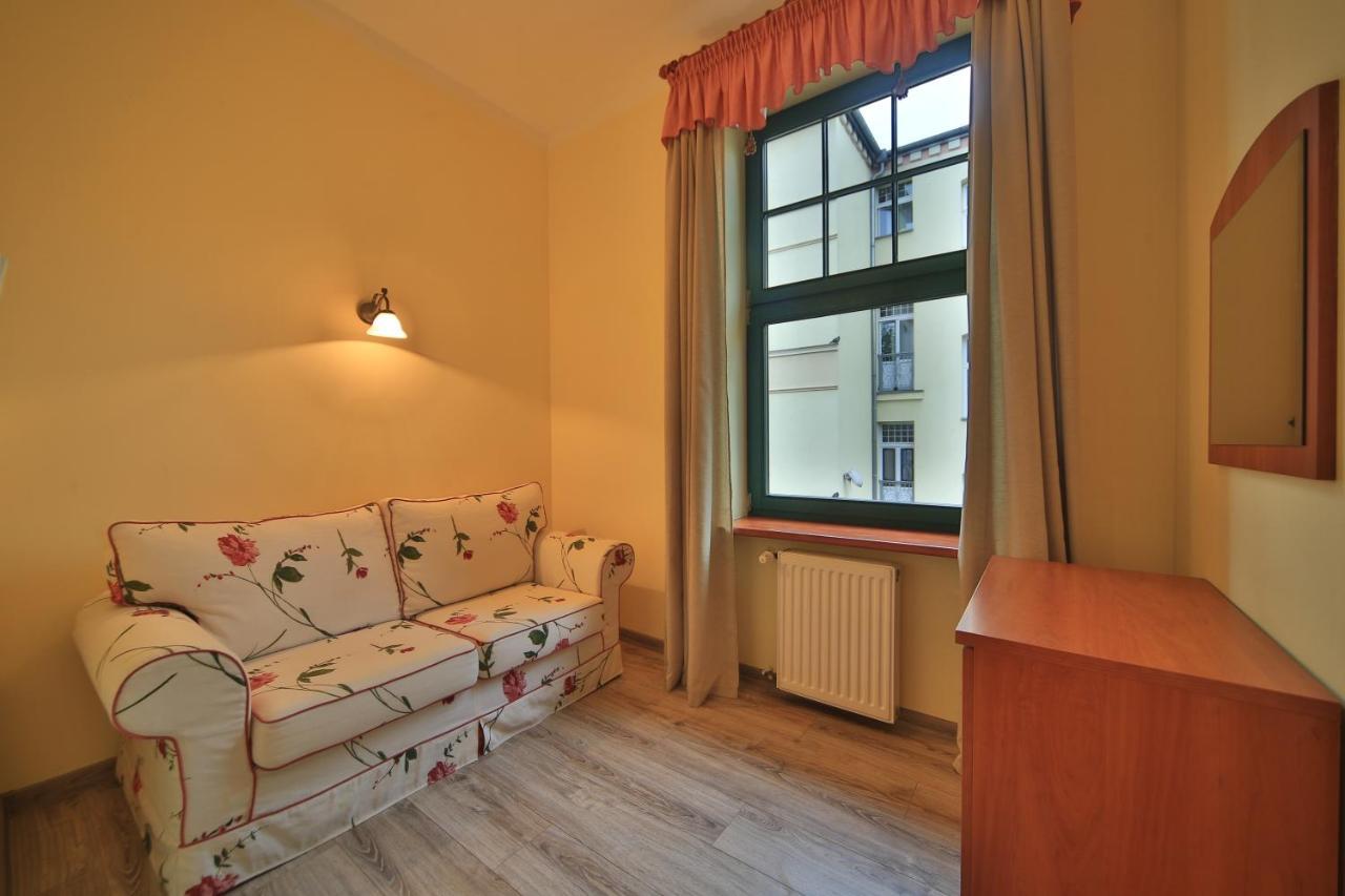 Alexandra Bed and breakfast