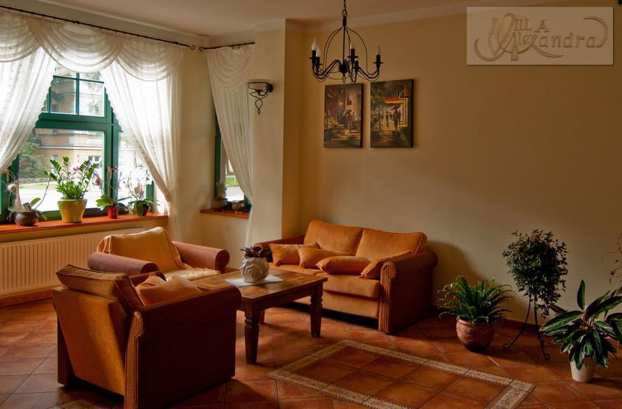 Alexandra Bed and breakfast 3*